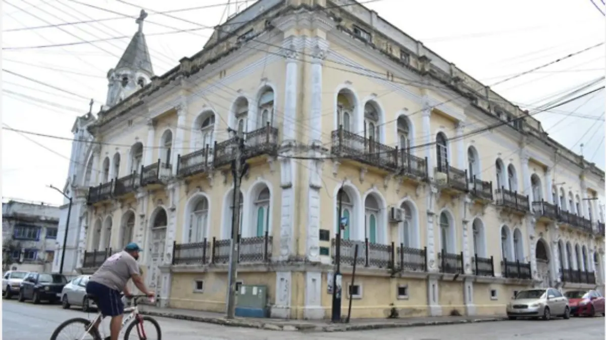 El edificio “Ruiz” está en el primer cuadro de la ciudad